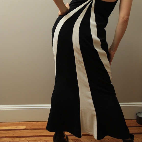 Black & white striped cocktail dress (wedding) - Picture 3 of 5